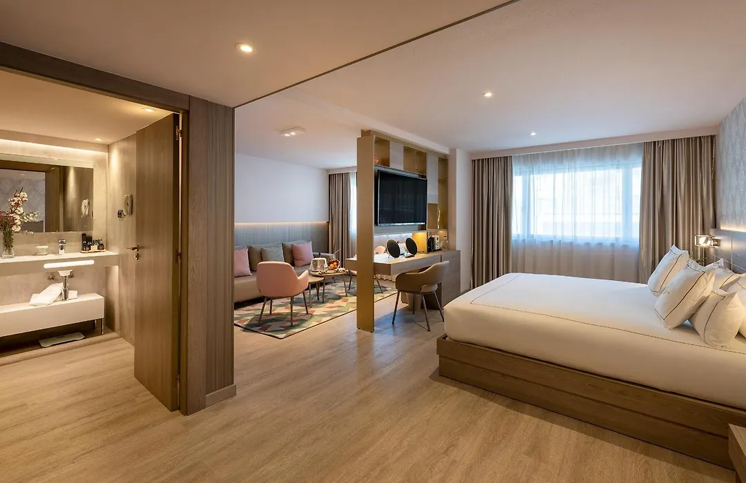 Grand Plaza Hotel & Wellness-1