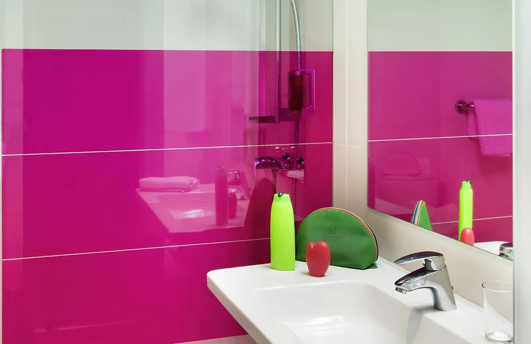 Ibis Styles Madrid Prado-1