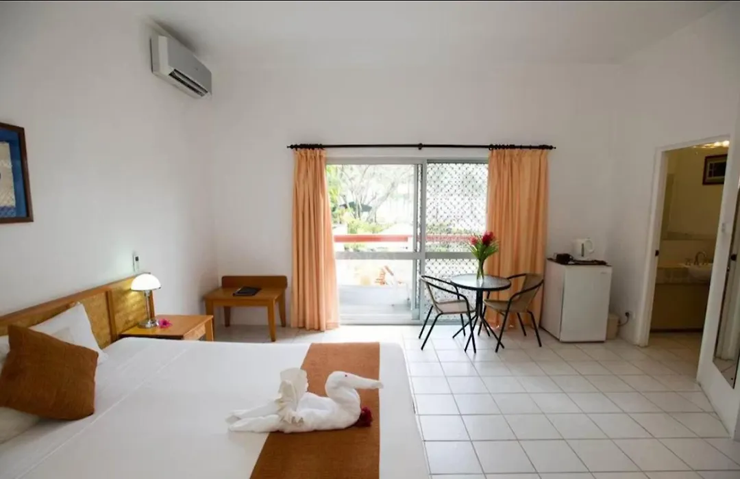 Bedarra Beach Inn-1