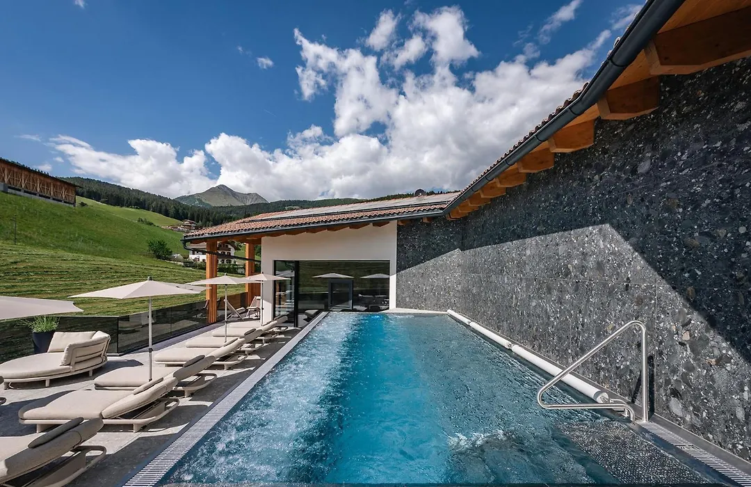 Hotel Edelweiss-1