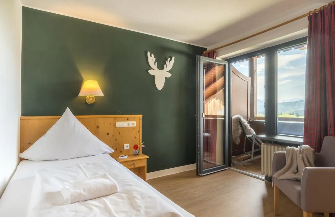 Hartungs Hoteldorf-1