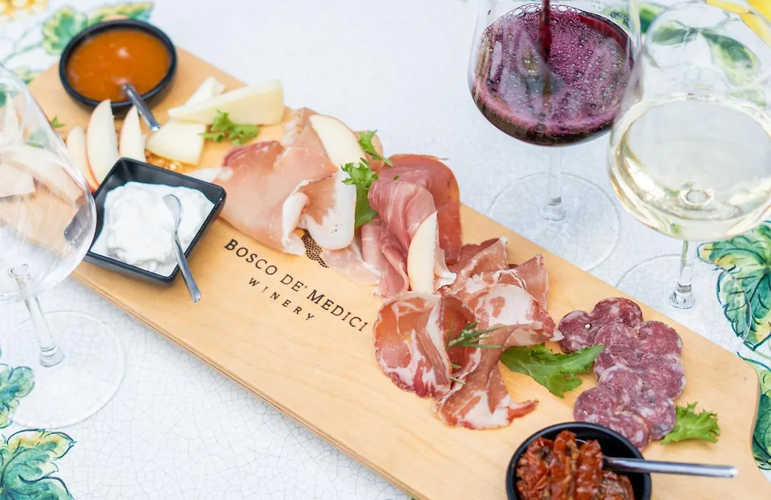 Resort & Winery Bosco De Medici-1