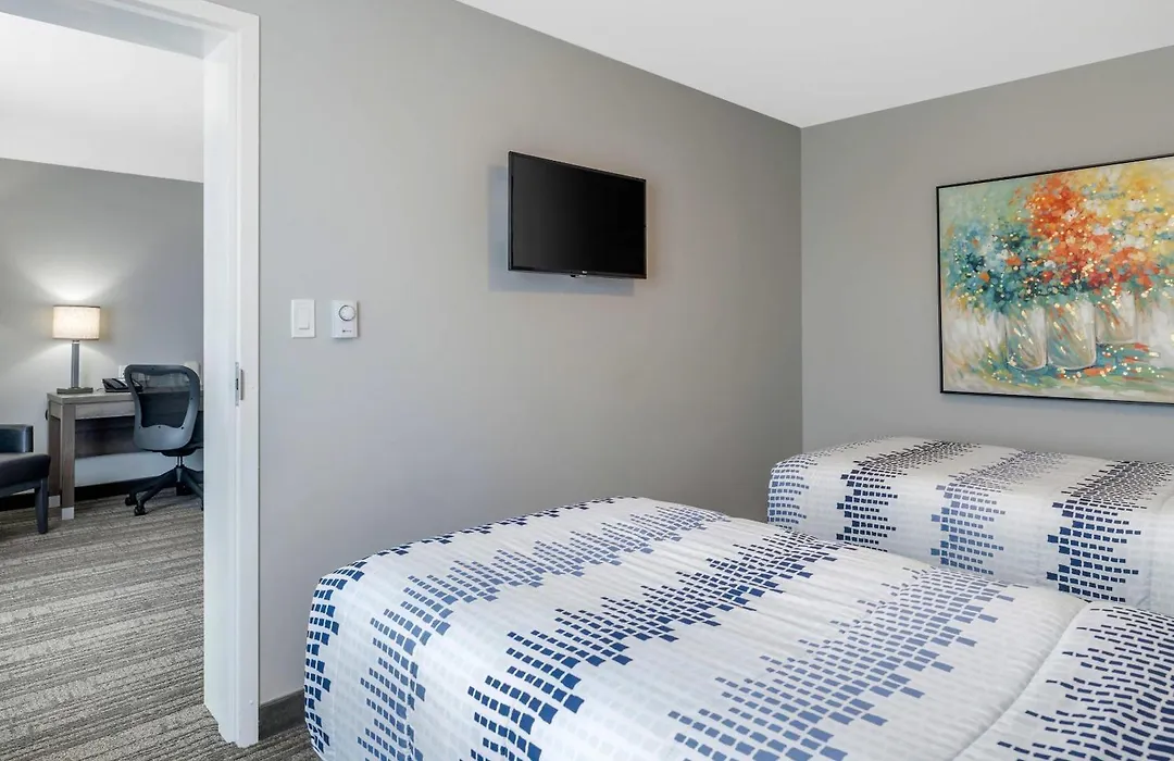Amsterdam Inn & Suites, An Ascend Collection Hotel-1
