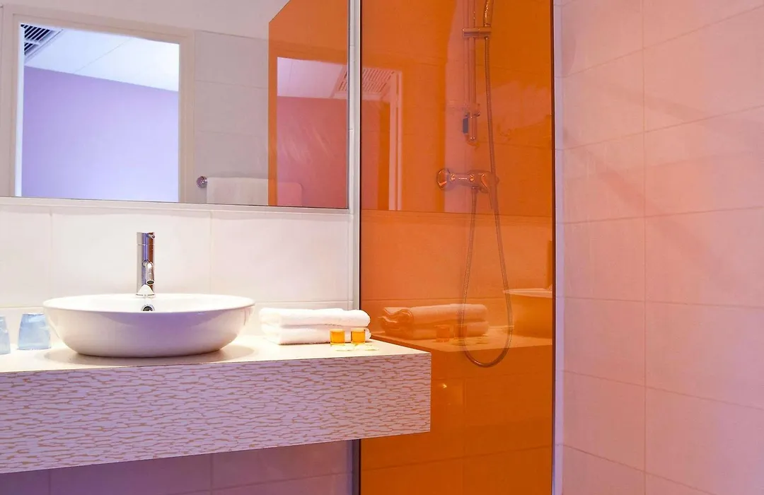 ibis Styles Le Puy en Velay-1