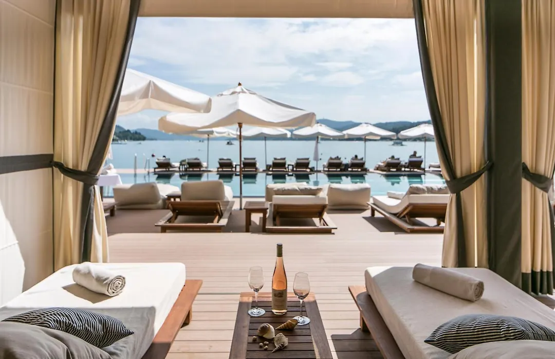 Falkensteiner Schlosshotel Velden – The Leading Hotels of the World-1