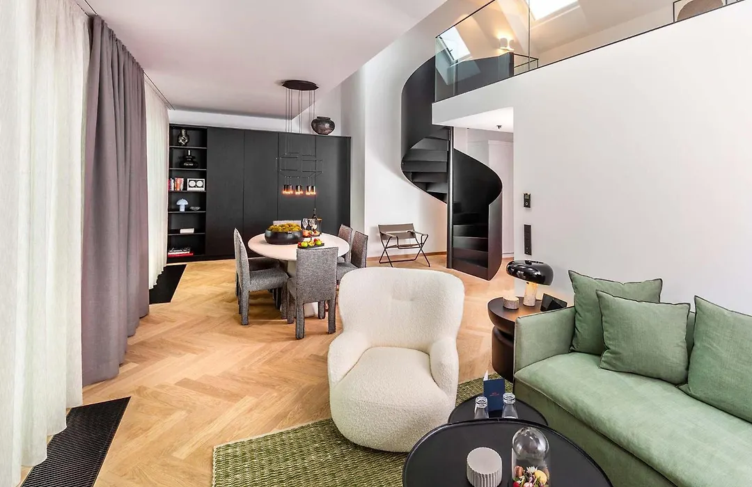 Hotel Maximilian'S-1