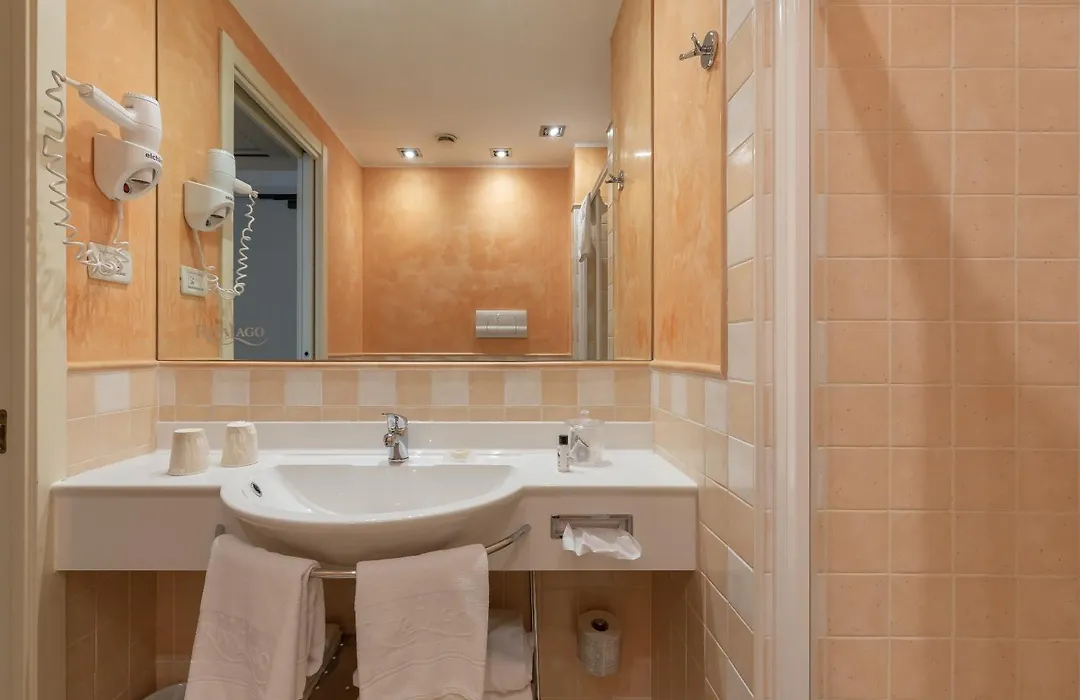 Hotel Rivalago-1