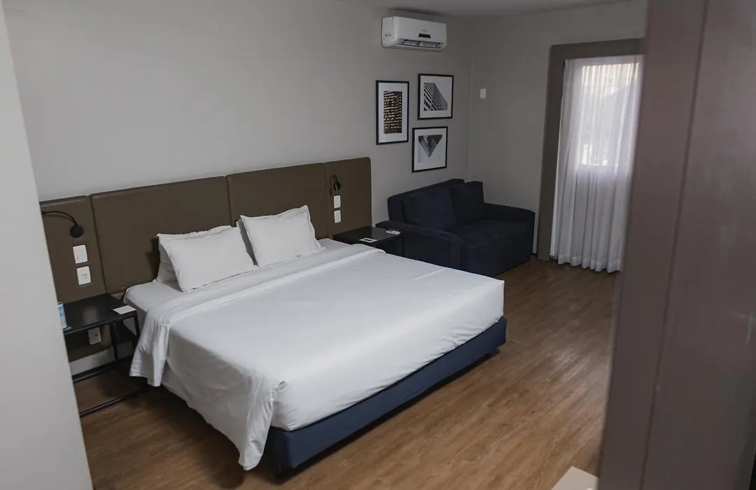 Comfort Suites Flamboyant Goiania-1