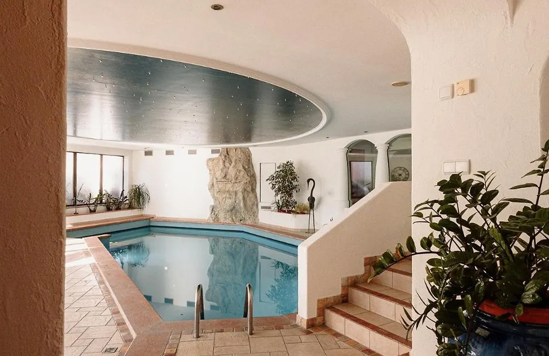 Hotel Enzian-1