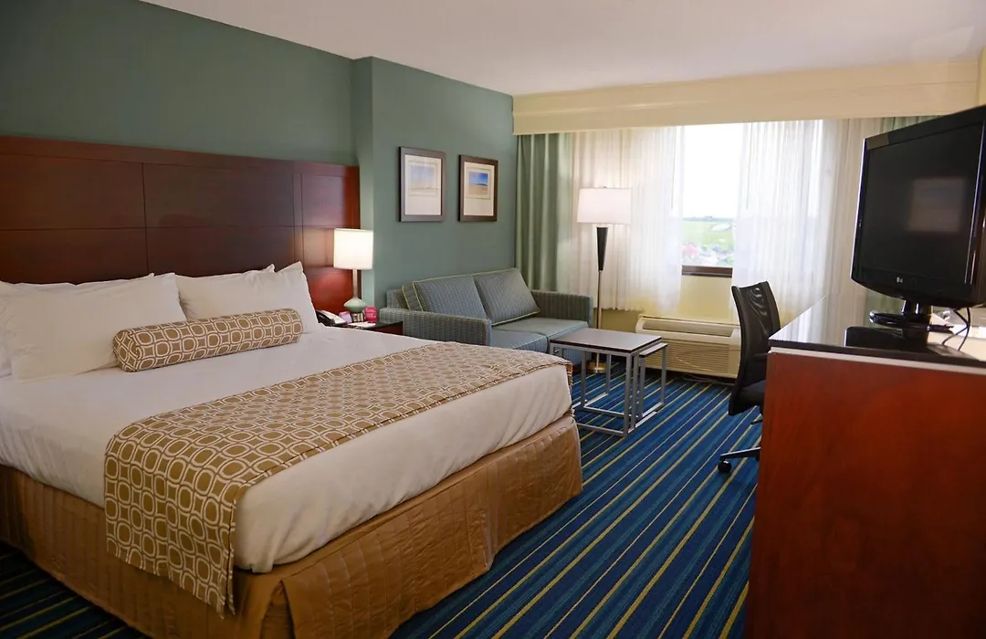 Crowne Plaza Virginia Beach Town Center By Ihg-1