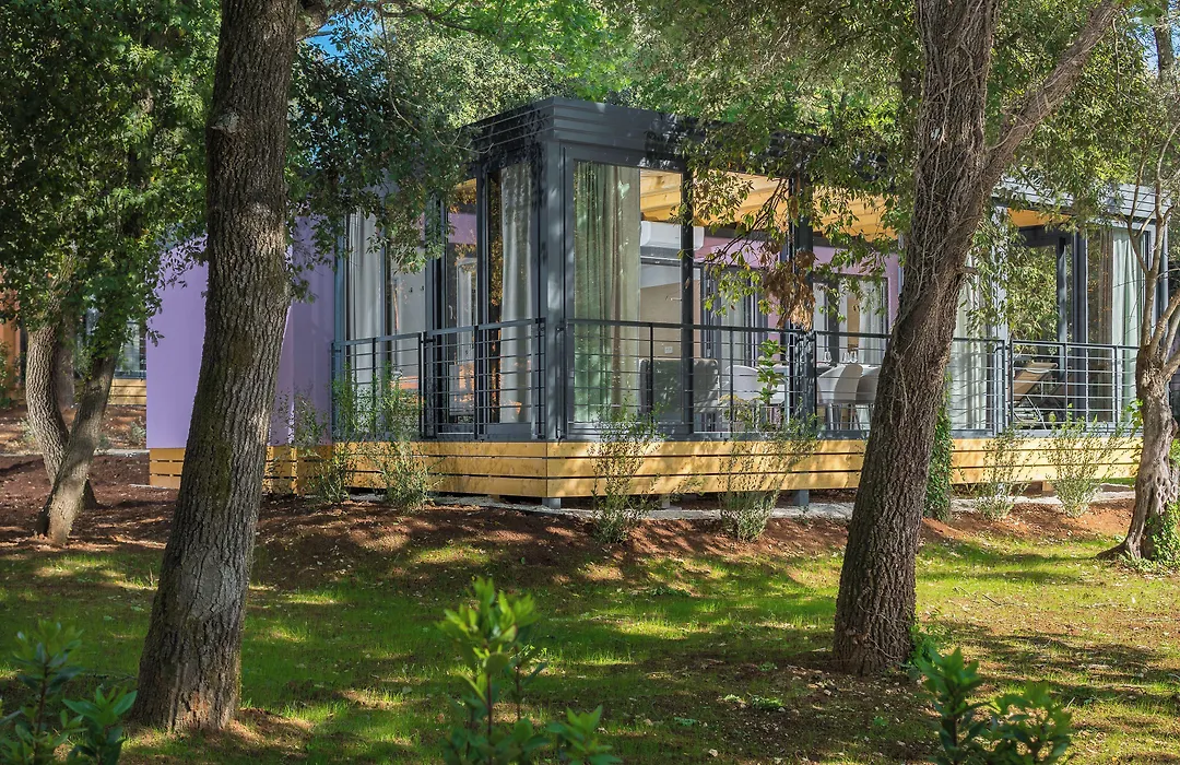 Camping Homes Mon Perin-1