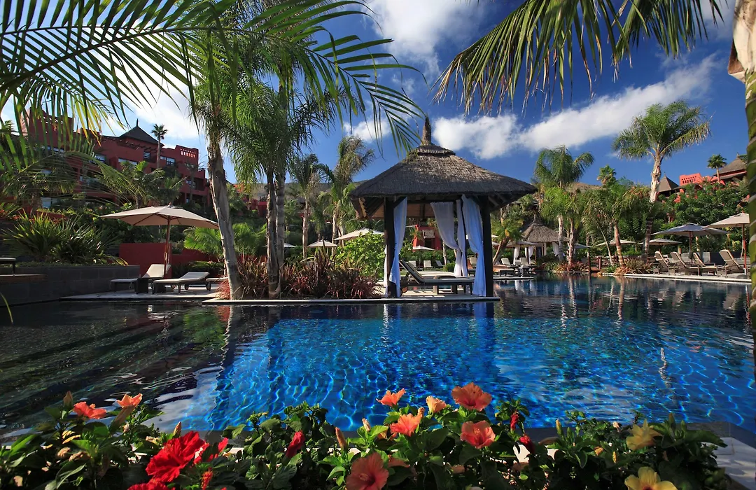 Asia Gardens Hotel & Thai Spa, A Royal Hideaway Hotel-1
