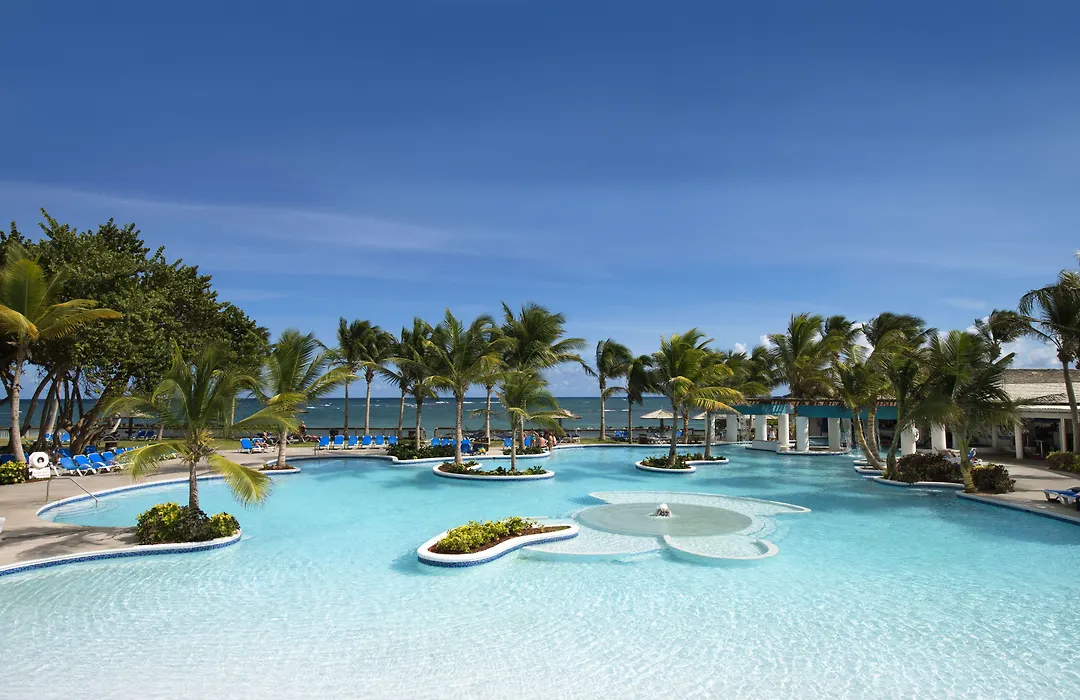 Coconut Bay Beach Resort & Spa All Inclusive-1