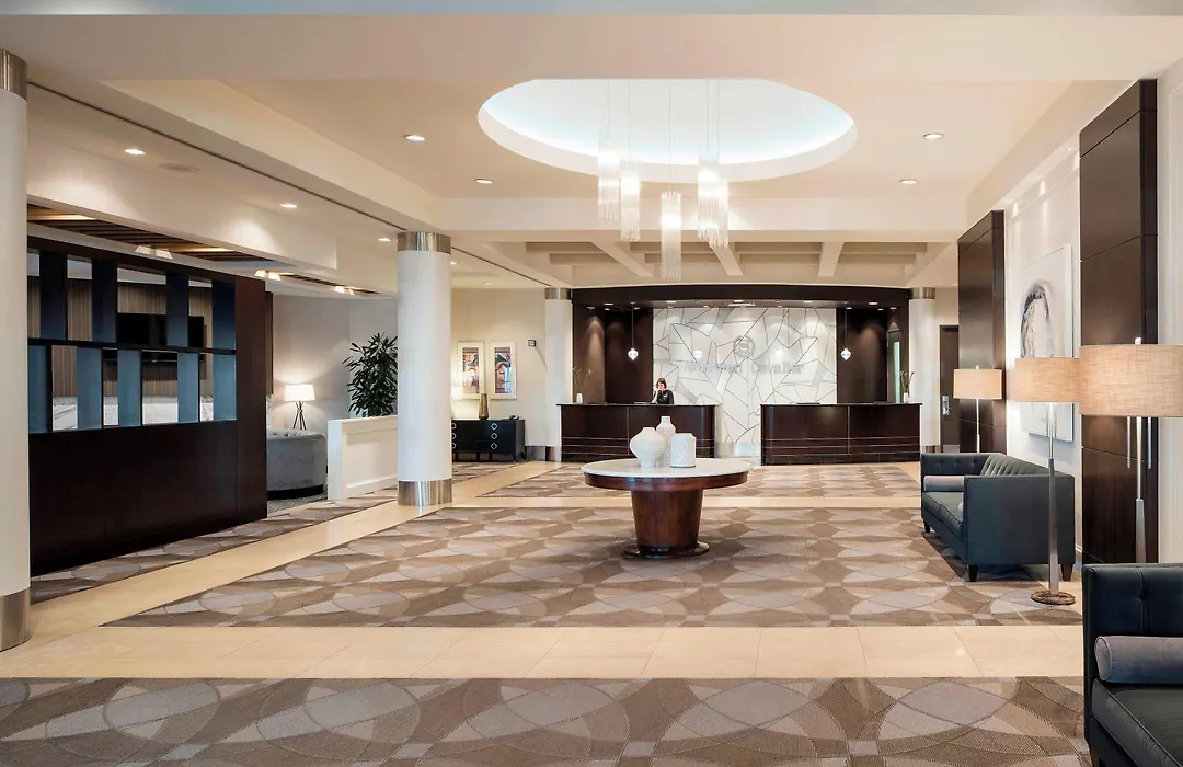 Sheraton Cavalier Calgary Hotel-1