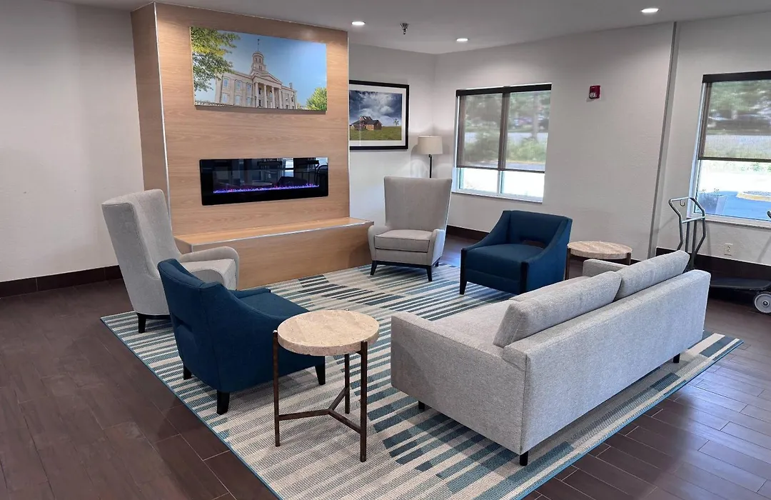Comfort Suites Coralville I-80-1