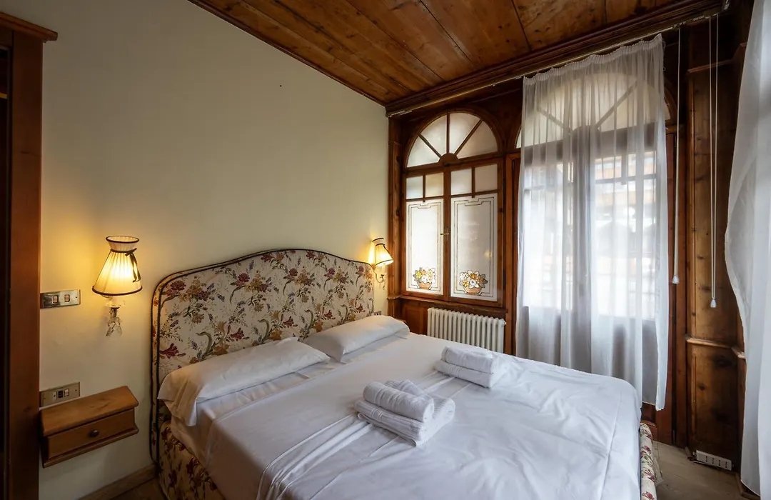 Hotel Posta R.T.A.-1
