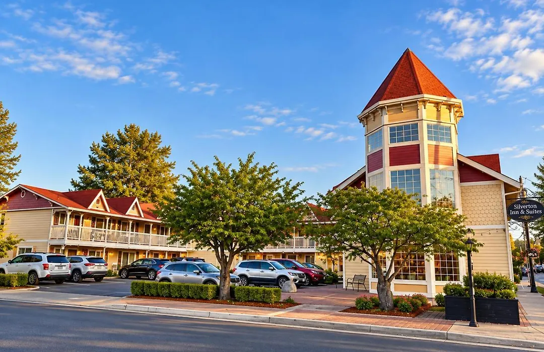 Silverton Inn & Suites-1