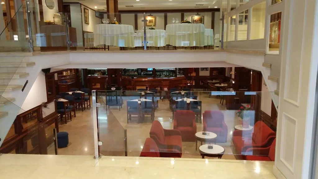 Hotel Serantes-1