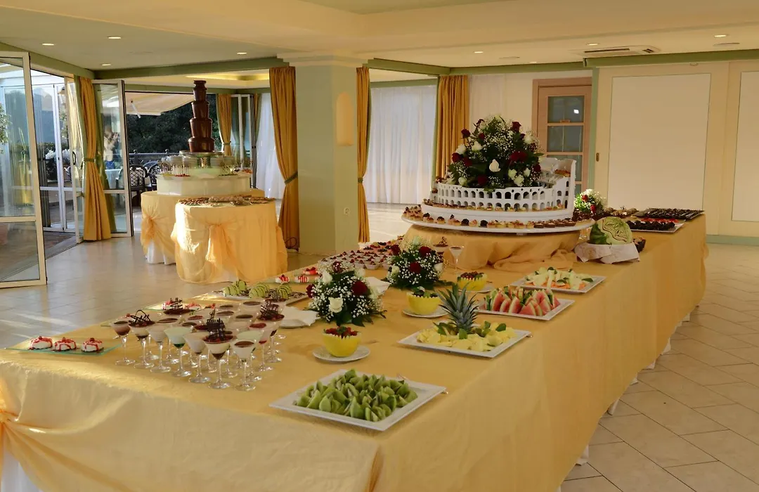 Hotel Villa Degli Angeli-1