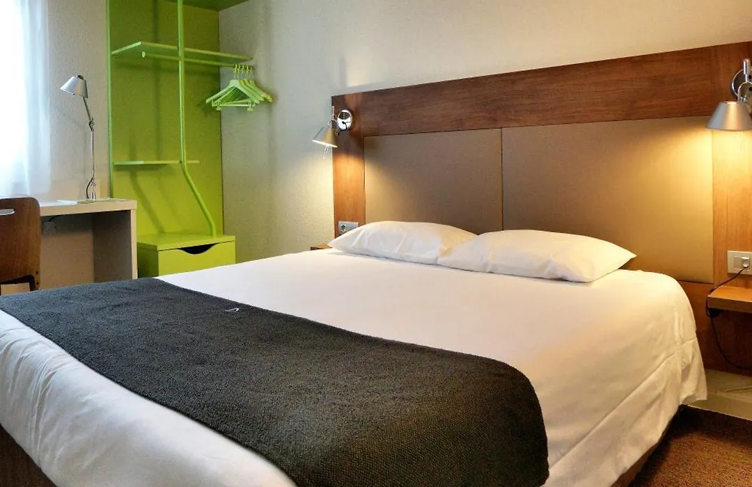 Campanile Paris Ouest - Chaville-1
