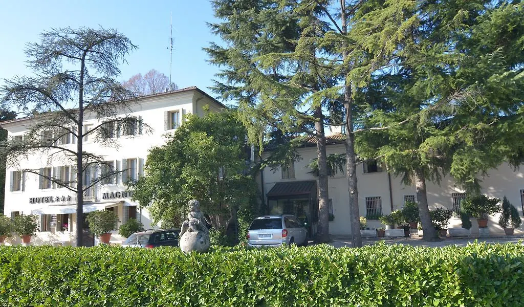 Hotel Magnolia-1