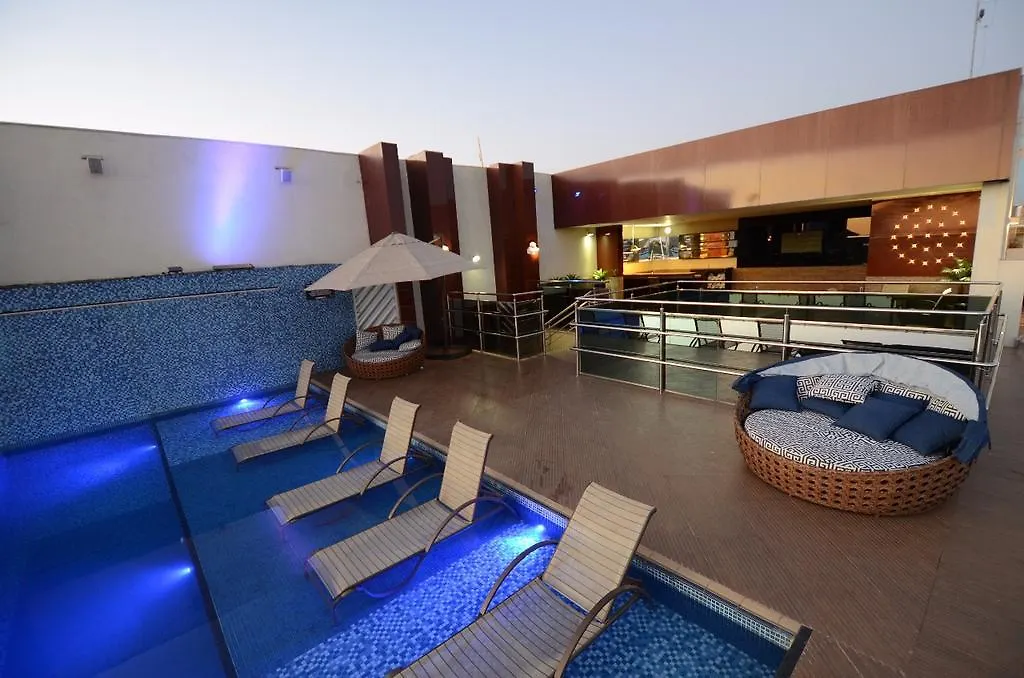 Oscar Hotel Executive-1