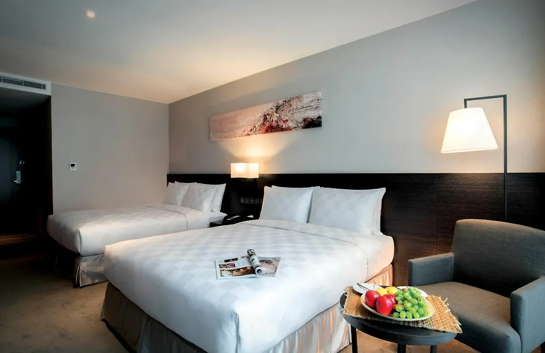 Platinum Hotel-1