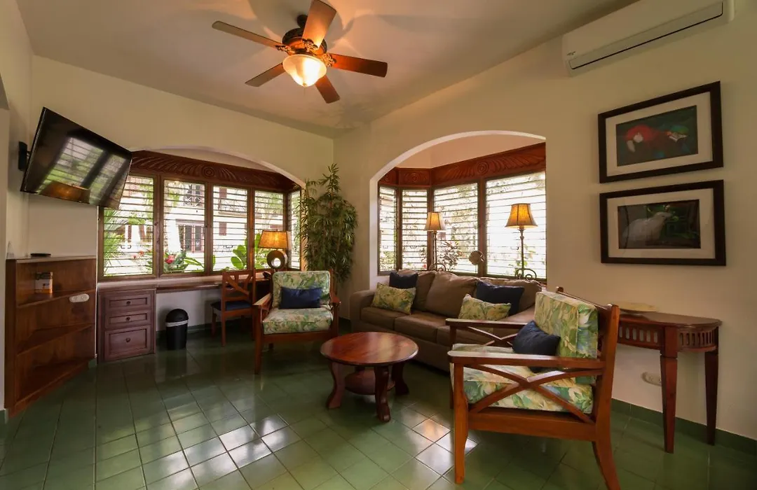 Club Del Mar Oceanfront-1