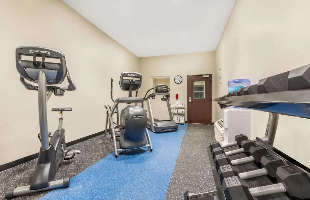 Microtel Inn & Suites By Wyndham Perry-1