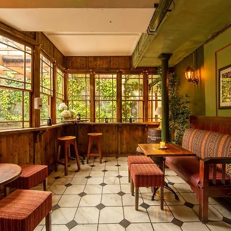 Foyles Hotel-2
