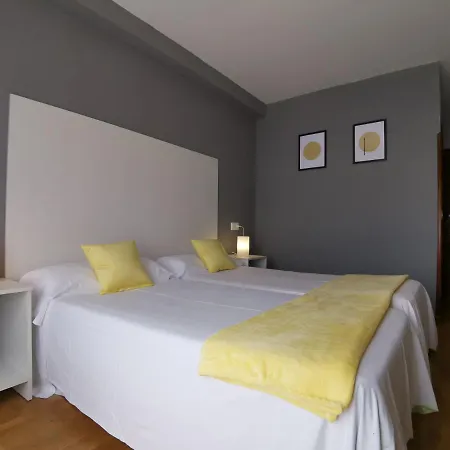 Hotel El Trasgu-3