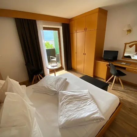 Hotel Simpaty-3