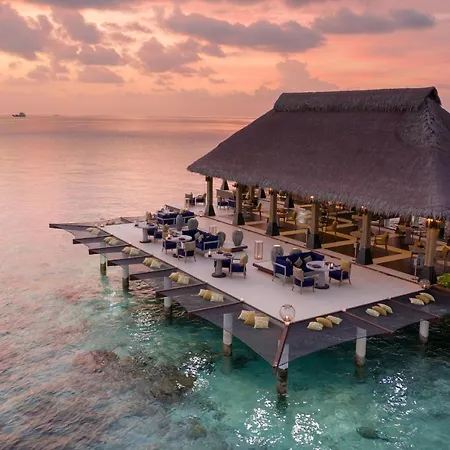 Grand Park Kodhipparu Maldives-2