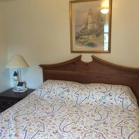 Lodge At Kennebunk-2