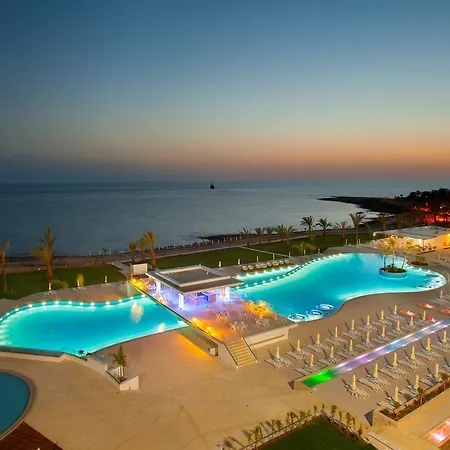 King Evelthon Beach Hotel & Resort-3