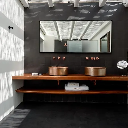 Cavo Tagoo Santorini-3