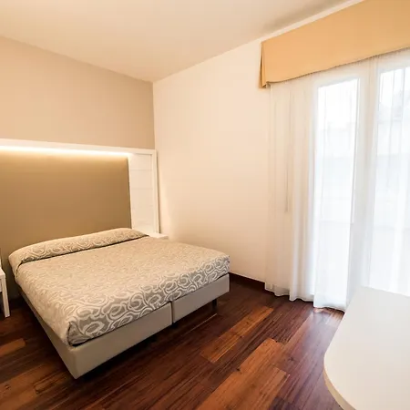 Hotel Alexander-3