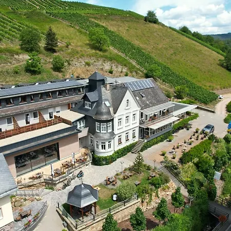 Hotel Weinberg-Schloesschen-3