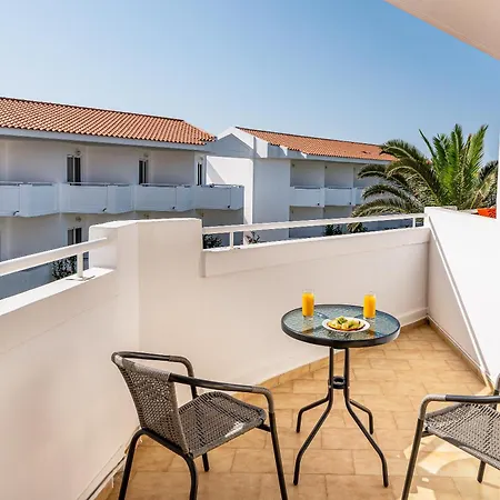 Mrs Chryssana Beach Hotel By Ghh (Adults Only)-3