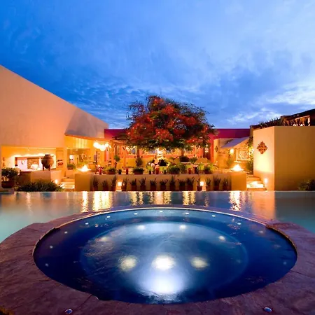 Hotel Los Patios-2