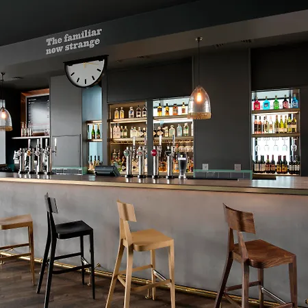 Leonardo Hotel Brighton-2