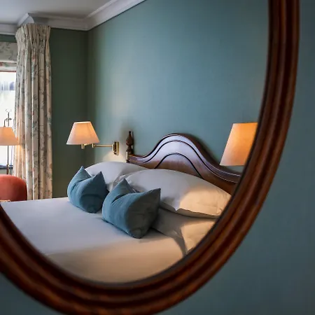 The Capital Hotel, Apartments & Townhouse - Small Luxury Hotels Of The World-3