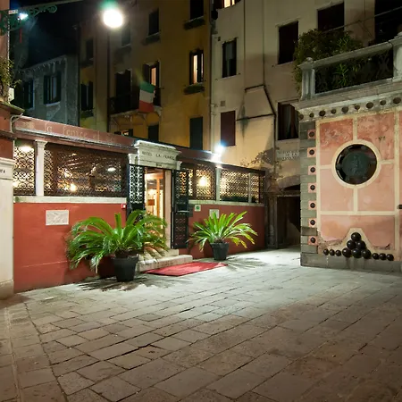 Hotel La Fenice Et Des Artistes-2