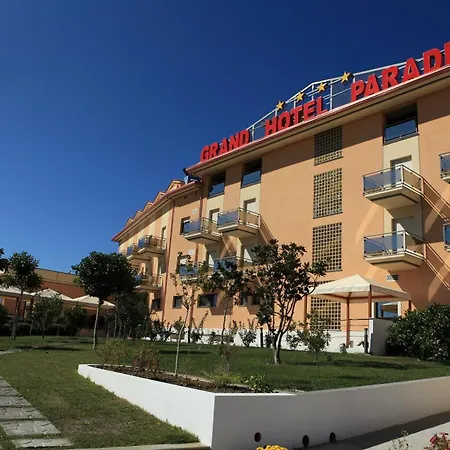 Grand Hotel Paradiso-3