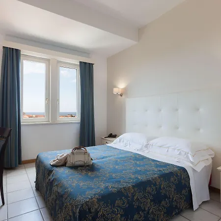Hotel Catalunya-2