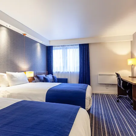 Doubletree By Hilton Edinburgh Airport-3