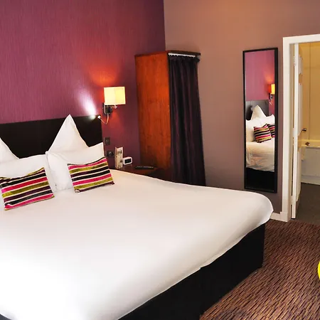Carmelite Hotel-2