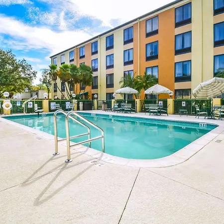 Comfort Suites Tampa - Brandon-2