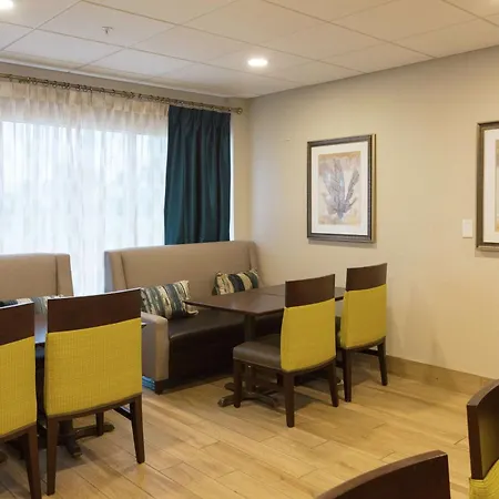 Hampton Inn Saint Augustine Beach-3