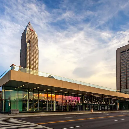 Ramada By Wyndham Cleveland Independence-3